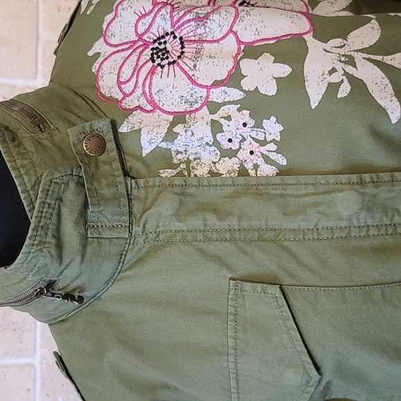 NWOT Desigual Women's Green Embroidery Long sleeve Hooded Spring Parka(Sz L) - Picture 8 of 16